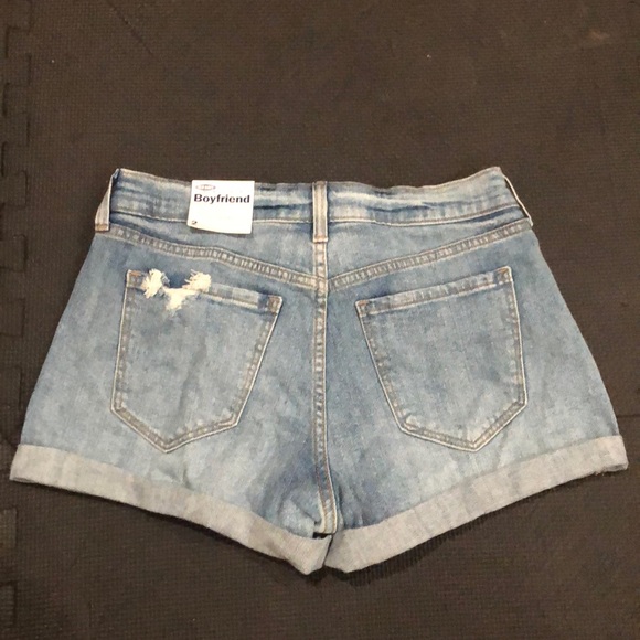 Old Navy shorts. Boyfriend style - Picture 2 of 2